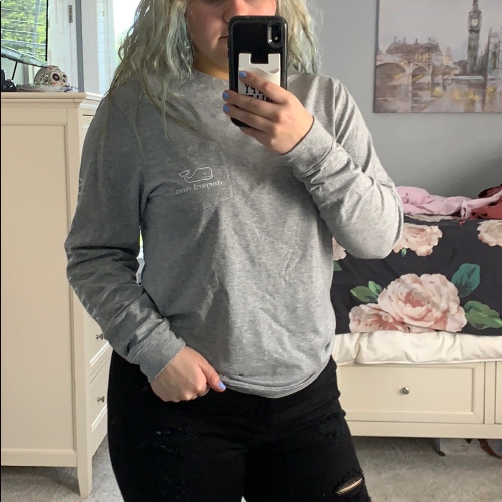 Vineyard Vines long sleeve!